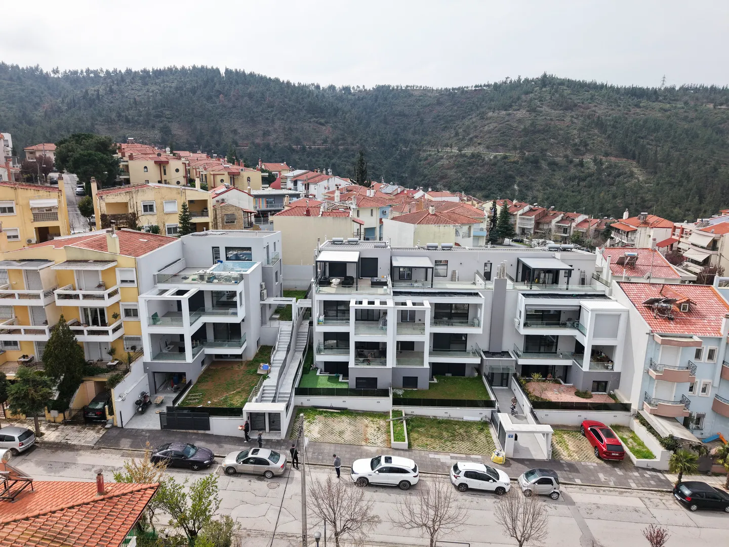 Ρετζίκι Θεσσαλονίκης – αεροφωτογραφία σύγχρονου συγκροτήματος κατοικιών με roof terraces.